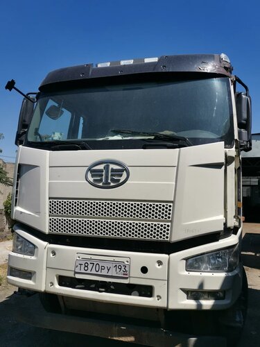 FAW J6 8x4 Самосвал