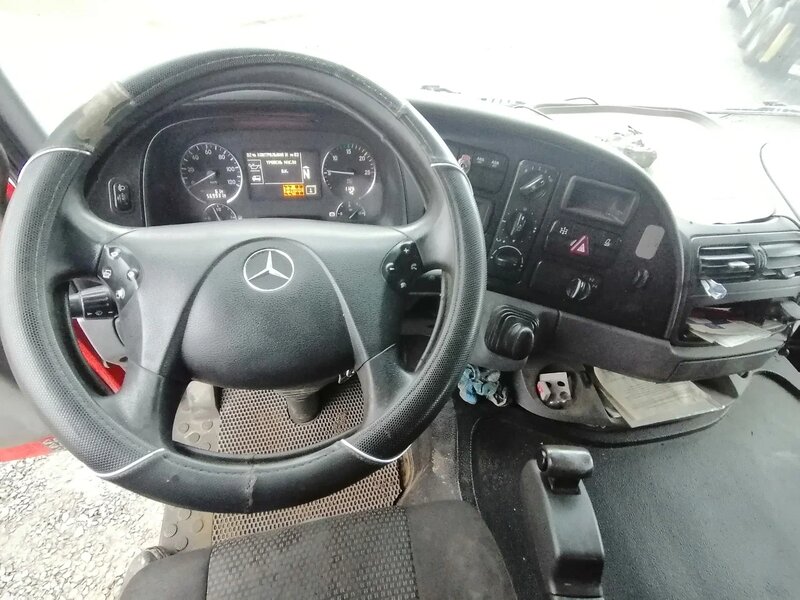 Mercedes-Benz ACTROS 8x4 Самосвал — фото 6