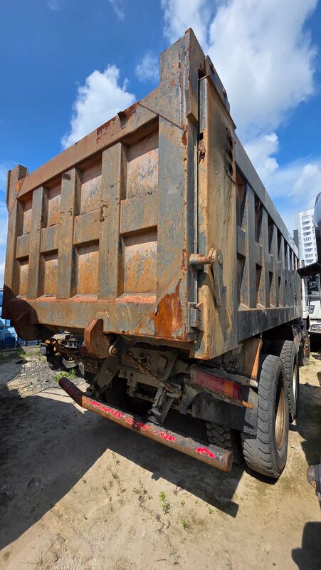 Shacman (Shaanxi) SX 6x6 Самосвал — фото 5