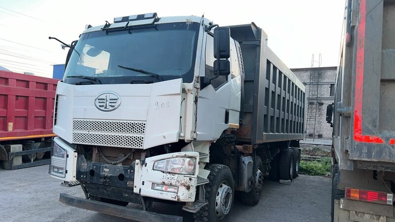 FAW J6 8x4 Самосвал — фото 1