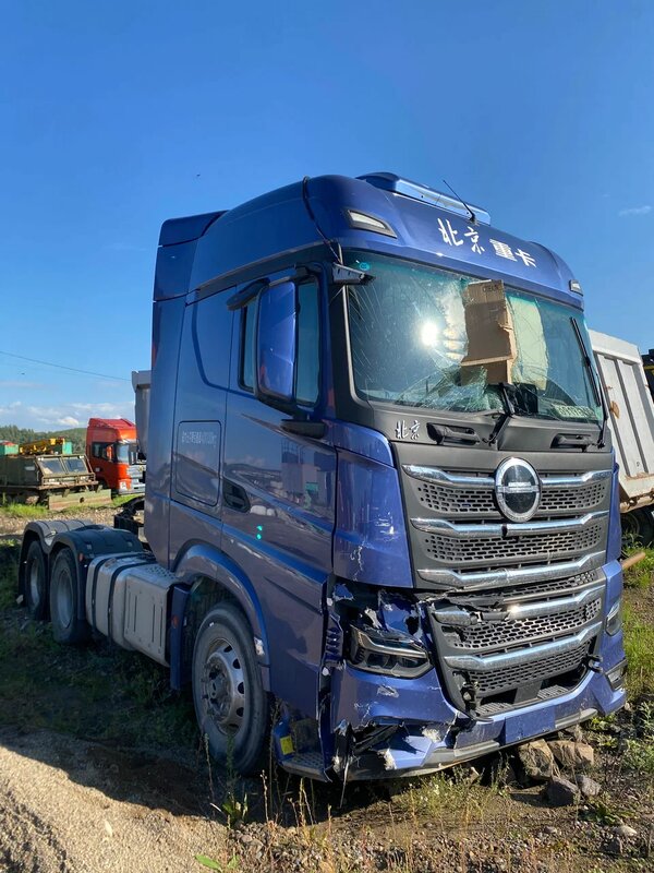 BEIJING BJ 6x4 Седельный тягач — фото 2