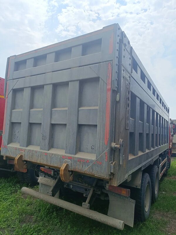 Shacman (Shaanxi) SX 8x4 Самосвал — фото 3