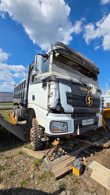 Shacman (Shaanxi) SX 6x6 Самосвал — фото 2