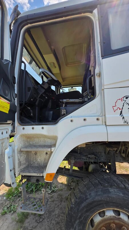 Shacman (Shaanxi) SX 6x6 Самосвал — фото 2