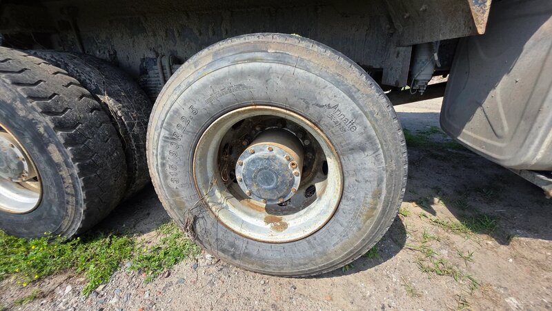 Shacman (Shaanxi) SX 6x6 Самосвал — фото 11