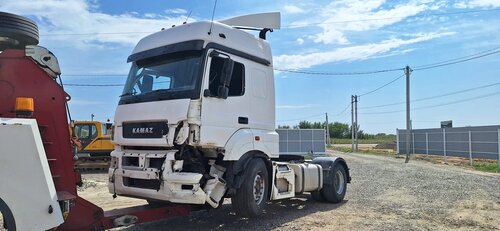 КамАЗ 5490 4x2 Седельный тягач