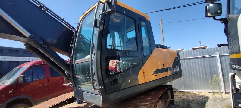Hyundai HX220 Экскаватор — фото 2