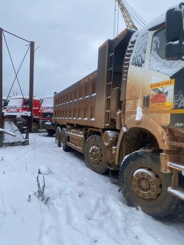 FAW CA 3310 8x4 Самосвал