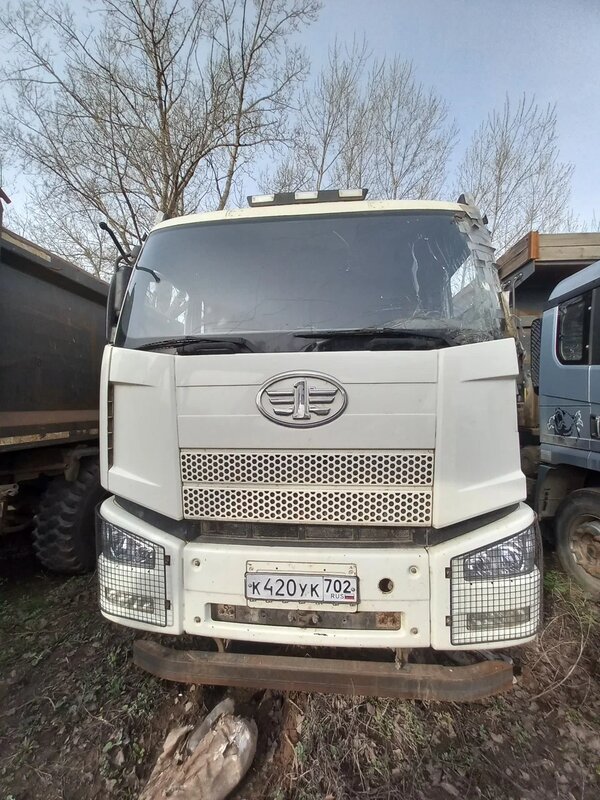 FAW J6 8x4 Самосвал — фото 1