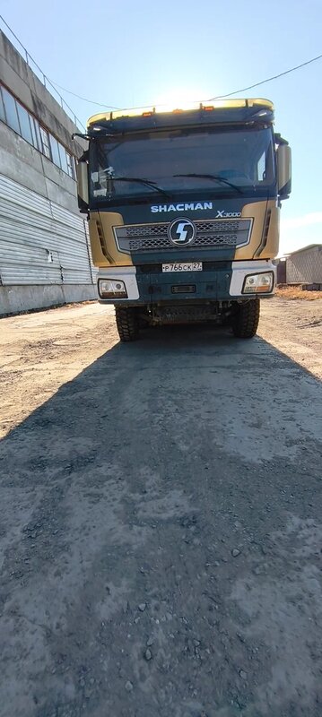 Shacman (Shaanxi) SX 8x4 Самосвал — фото 1