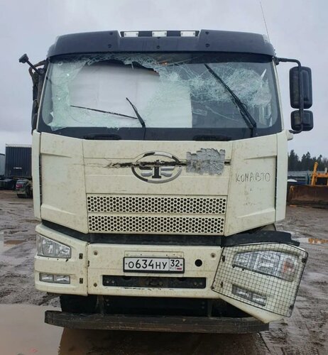 FAW J6 8x4 Самосвал