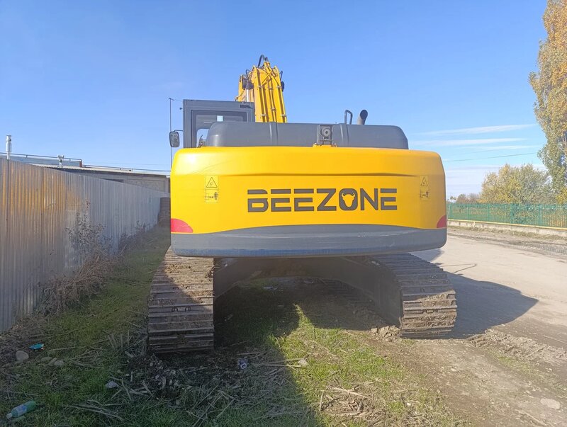Beezone B250 Экскаватор — фото 6