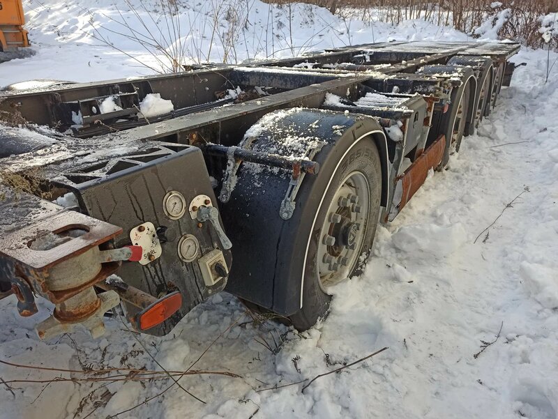 ПК ИНТЕРПРИЦЕП 8533 Полуприцеп контейнеровоз 4 оси — фото 3