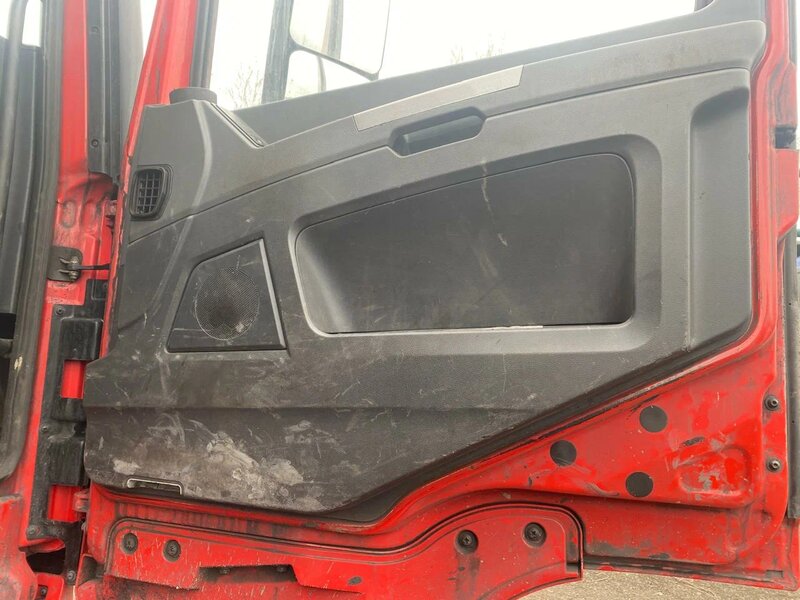 Shacman (Shaanxi) SX 8x4 Самосвал — фото 11