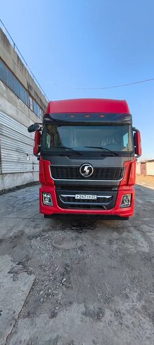 Shacman (Shaanxi) SX 6x4 Седельный тягач