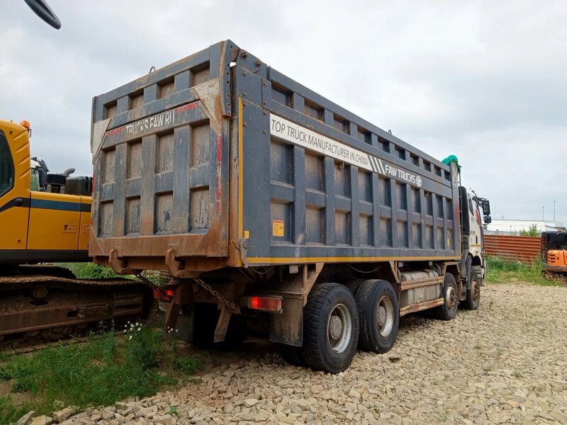 FAW CA 3310 8x4 Самосвал — фото 4