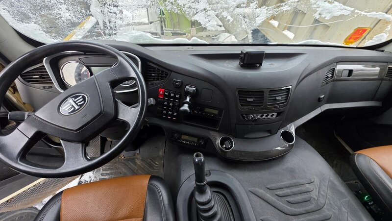 Автомастер 6589 на шасси FAW CA 3310 8x4 Самосвал — фото 10