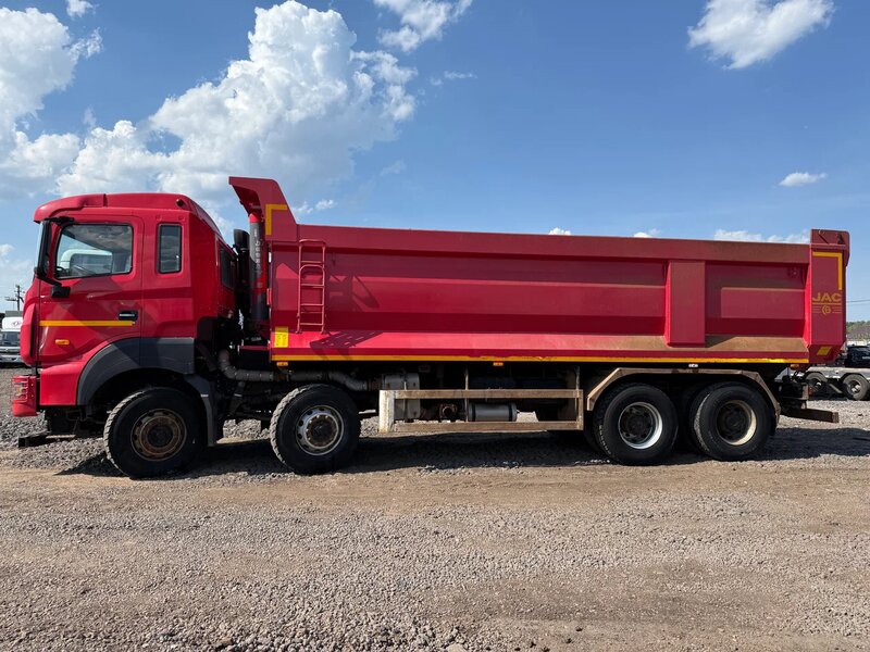 JAC N410 8x4 Самосвал — фото 4