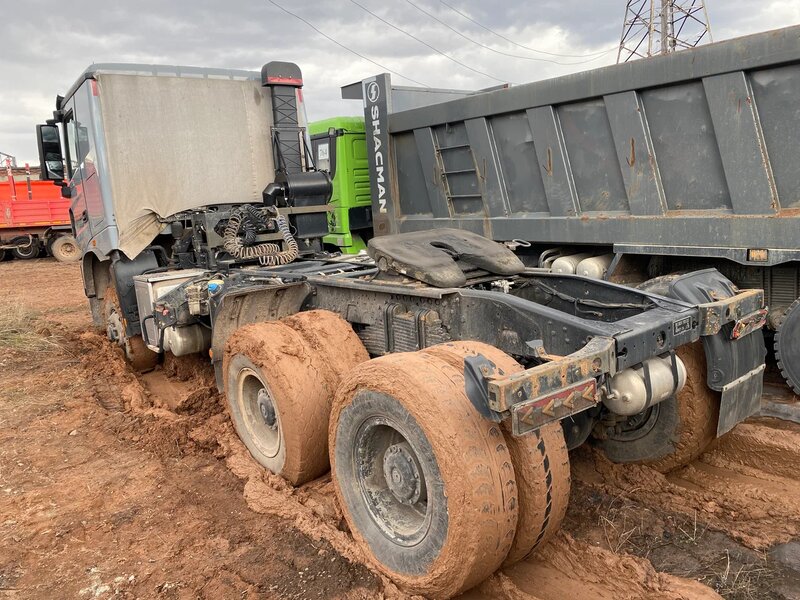 BEIBEN ND 6x6 Седельный тягач — фото 8