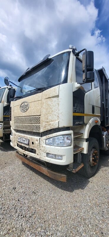 Автомастер 6589 на шасси FAW CA 3310 8x4 Самосвал — фото 3