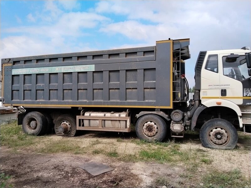 FAW CA 3310 8x4 Самосвал — фото 4