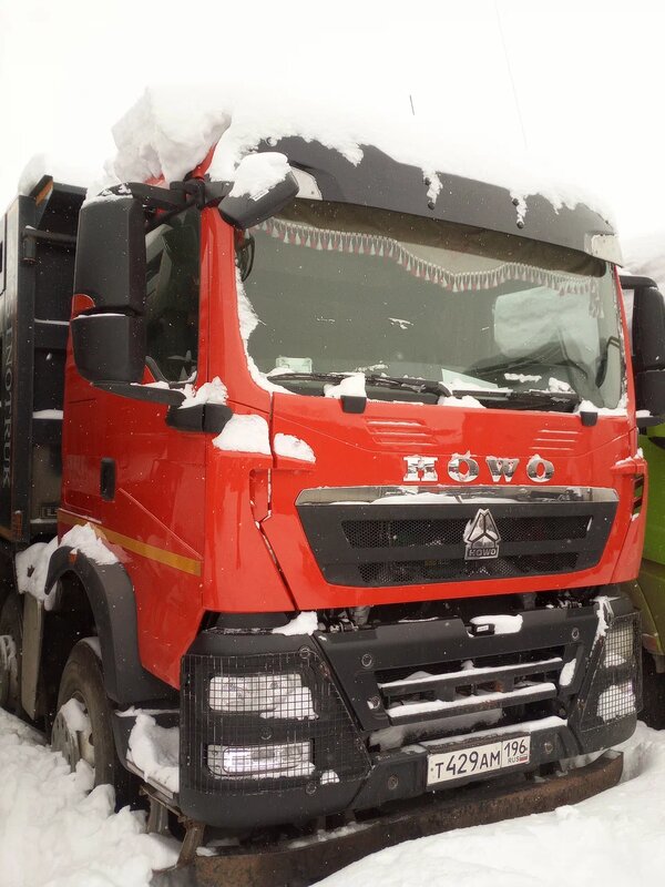 Howo T5G 8x4 Самосвал — фото 1