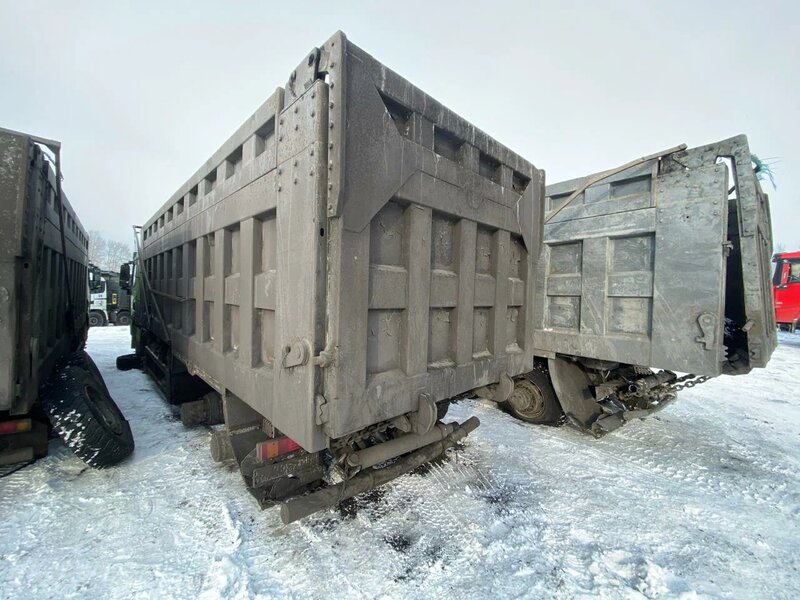 Shacman (Shaanxi) SX 8x4 Самосвал — фото 3