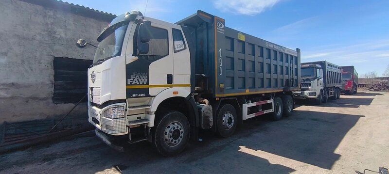 FAW J6 8x4 Самосвал — фото 3