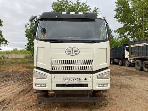 FAW J6 8x4 Самосвал