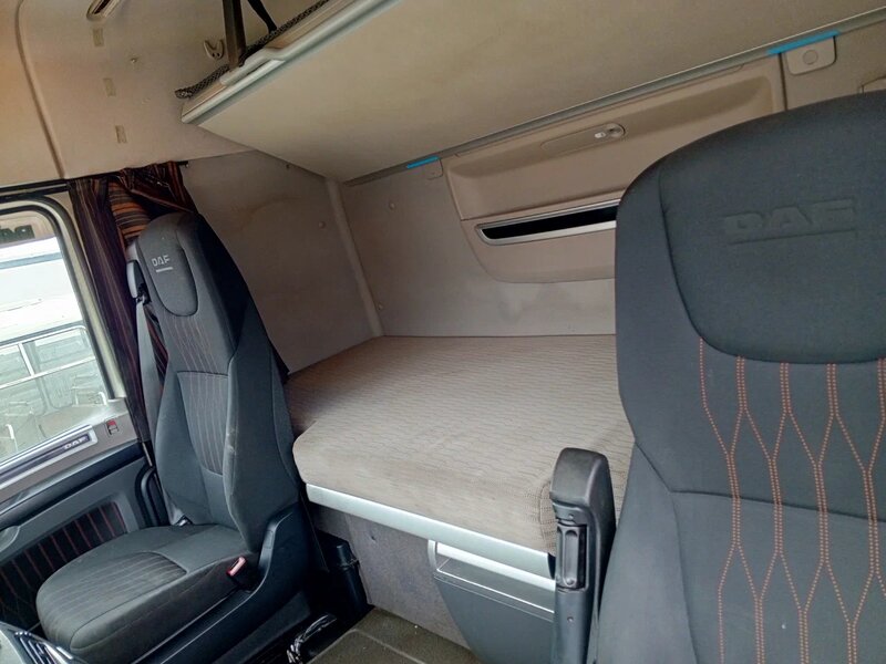 DAF XF 4x2 Седельный тягач — фото 8