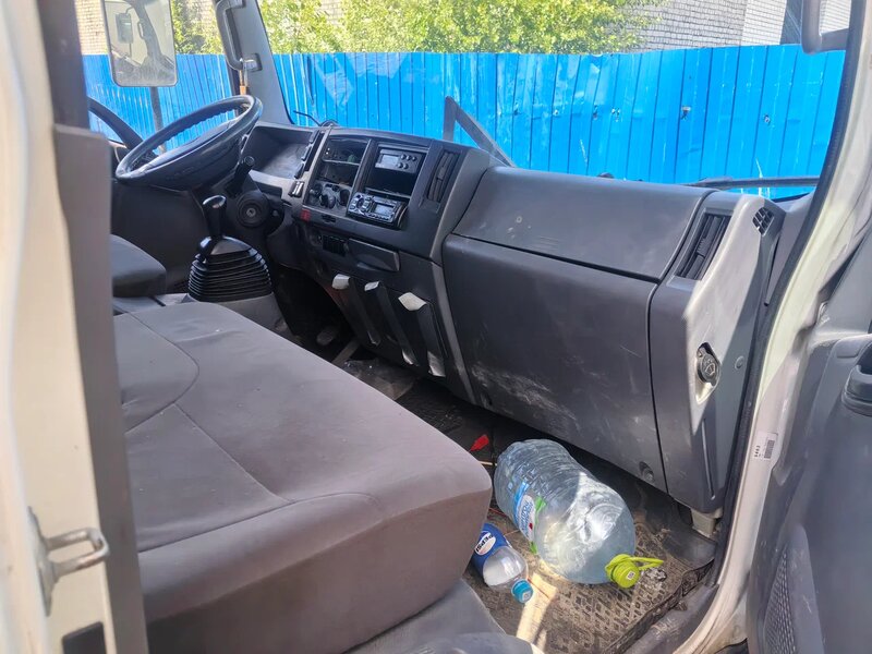Isuzu ELF 9.5 (NQR) Изотермический/рефрижератор с гидробортом — фото 8
