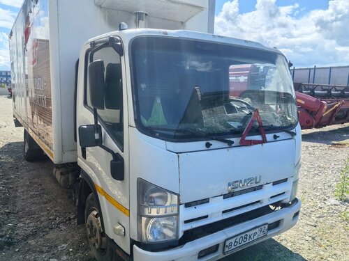 Isuzu ELF 9.5 (NQR) Изотермический/рефрижератор с гидробортом