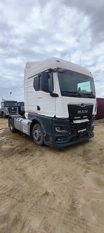 MAN TGX 4x2 Седельный тягач — фото 2