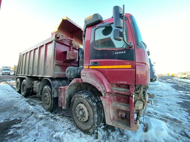 КамАЗ 65801 8x4 Самосвал — фото 4