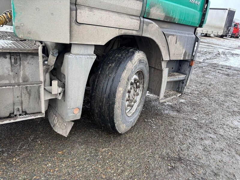 Mercedes-Benz ACTROS 4x2 Седельный тягач — фото 9