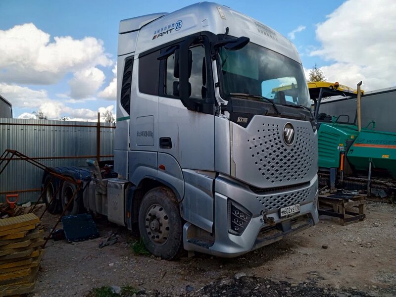 Foton AUMAN Galaxy 6x4 Седельный тягач — фото 3