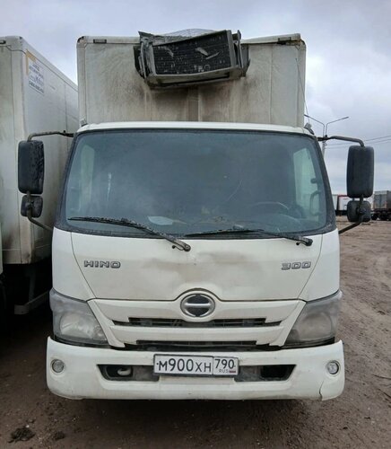 Центртранстехмаш АФ-4771 на шасси HINO 300 4x2 изотермический/рефрижератор с гидробортом (кат. C)