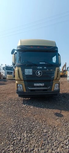 Shacman (Shaanxi) SX 6x4 Седельный тягач