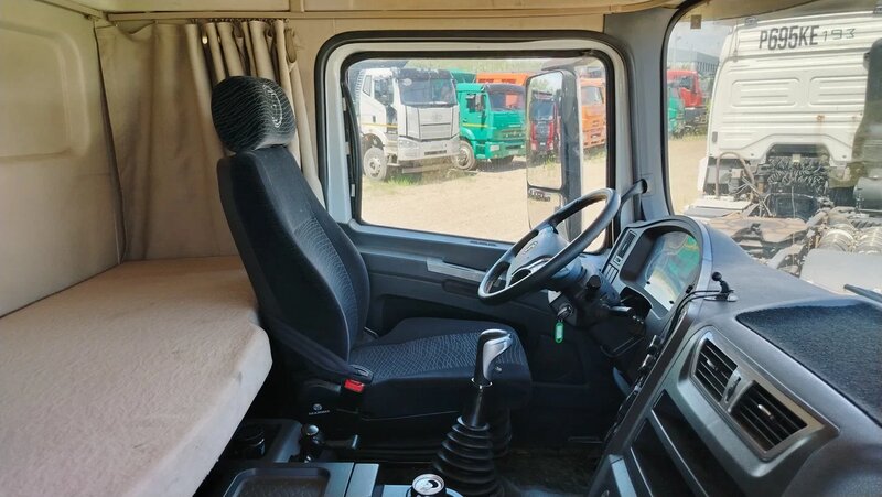 Shacman (Shaanxi) SX 8x4 Самосвал — фото 9