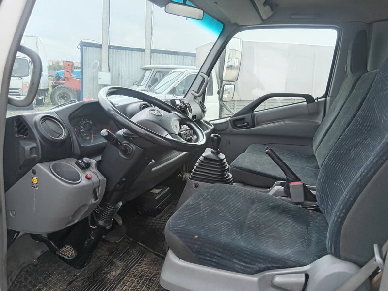 Центртранстехмаш АФ-4771 на шасси HINO 300 4x2 изотермический/рефрижератор с гидробортом (кат. C) — фото 12