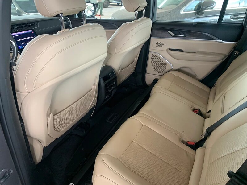 Jeep GRAND CHEROKEE — фото 11