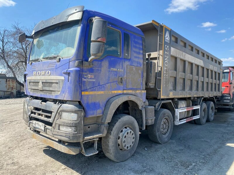 Howo T5G 8x4 Самосвал — фото 3
