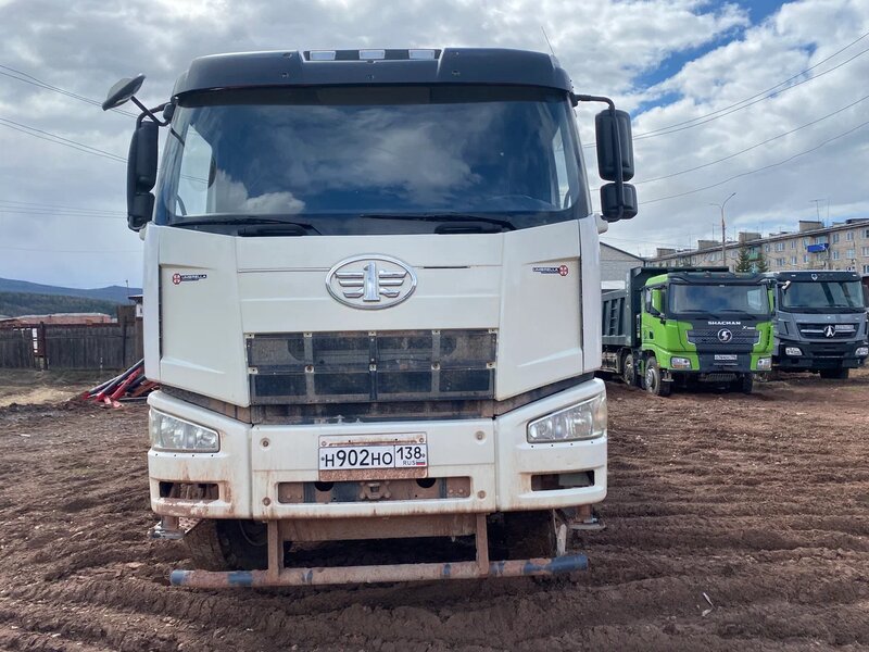 FAW J6 8x4 Самосвал — фото 1