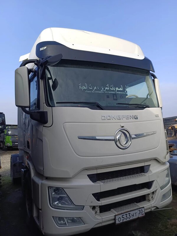 DongFeng DFH 4x2 Седельный тягач — фото 2