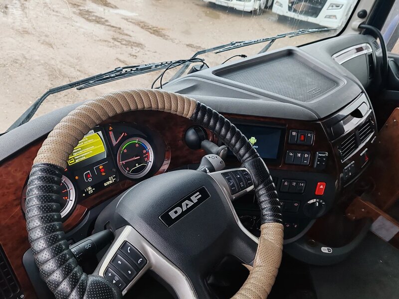DAF XF 6x2 Седельный тягач — фото 15