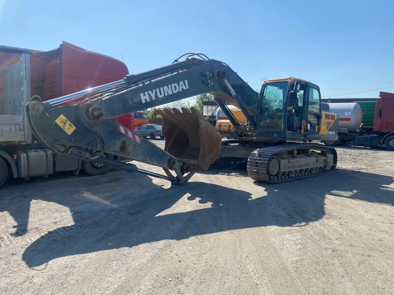 Hyundai R350 Экскаватор — фото 3