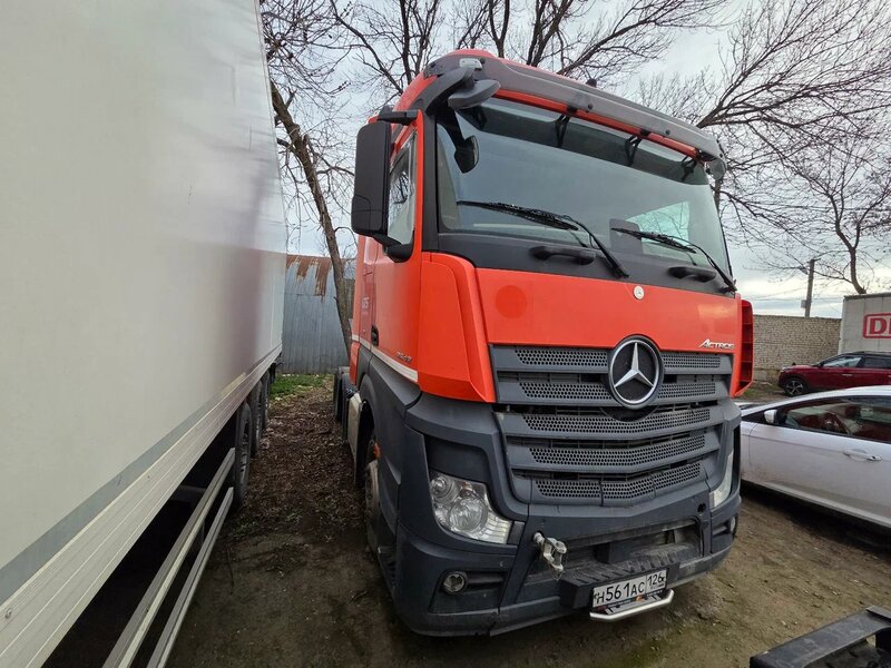 Mercedes-Benz Actros 6x2 Седельный тягач — фото 2