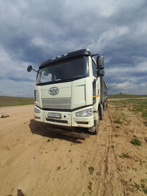 FAW J6 8x4 Самосвал — фото 3