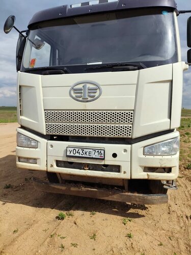 FAW J6 8x4 Самосвал