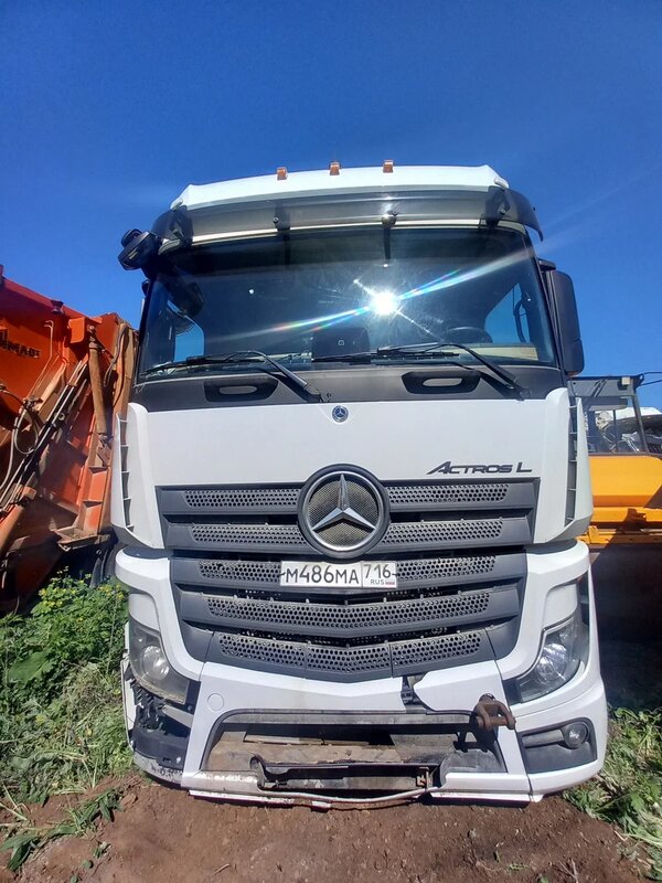 Mercedes-Benz ACTROS 4x2 Седельный тягач — фото 1
